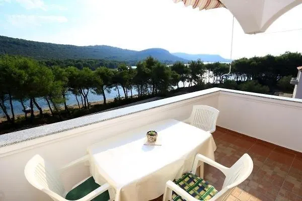 Holiday Apartment In Kali With Sea View, Terrace, Air Conditioning, Wifi 4675-4 0*,